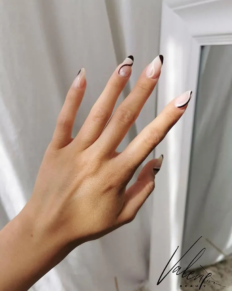 minimalistické nehty
