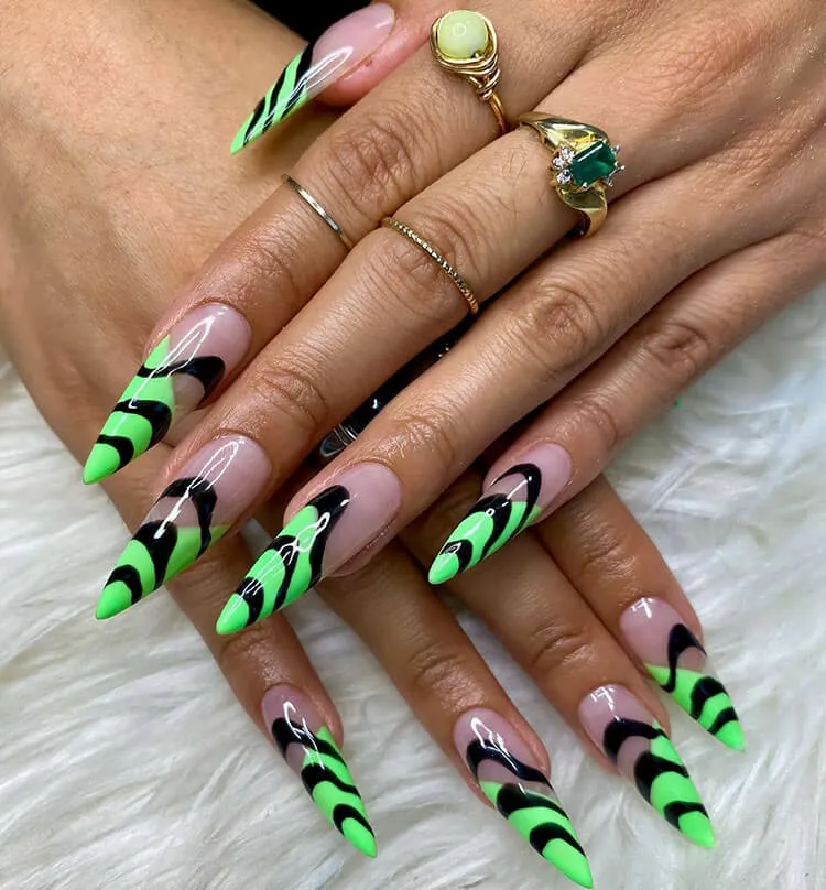 grønne zebra negle