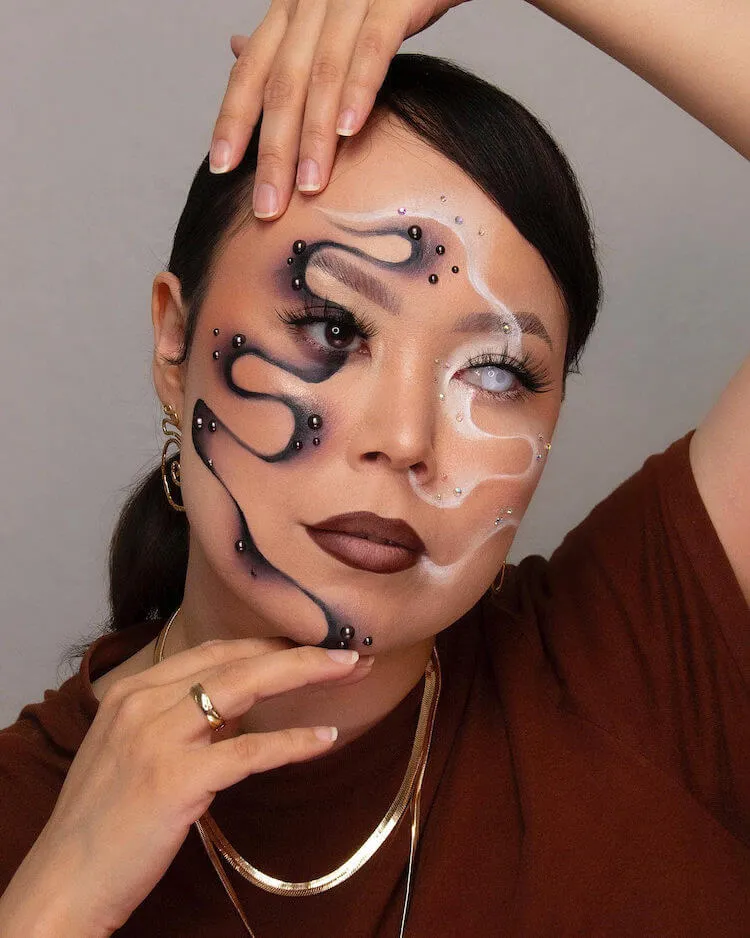 Kunst in Bewegung Makeup