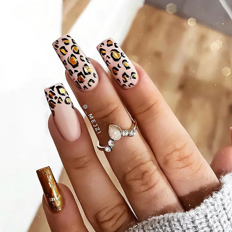 леопардові нігті