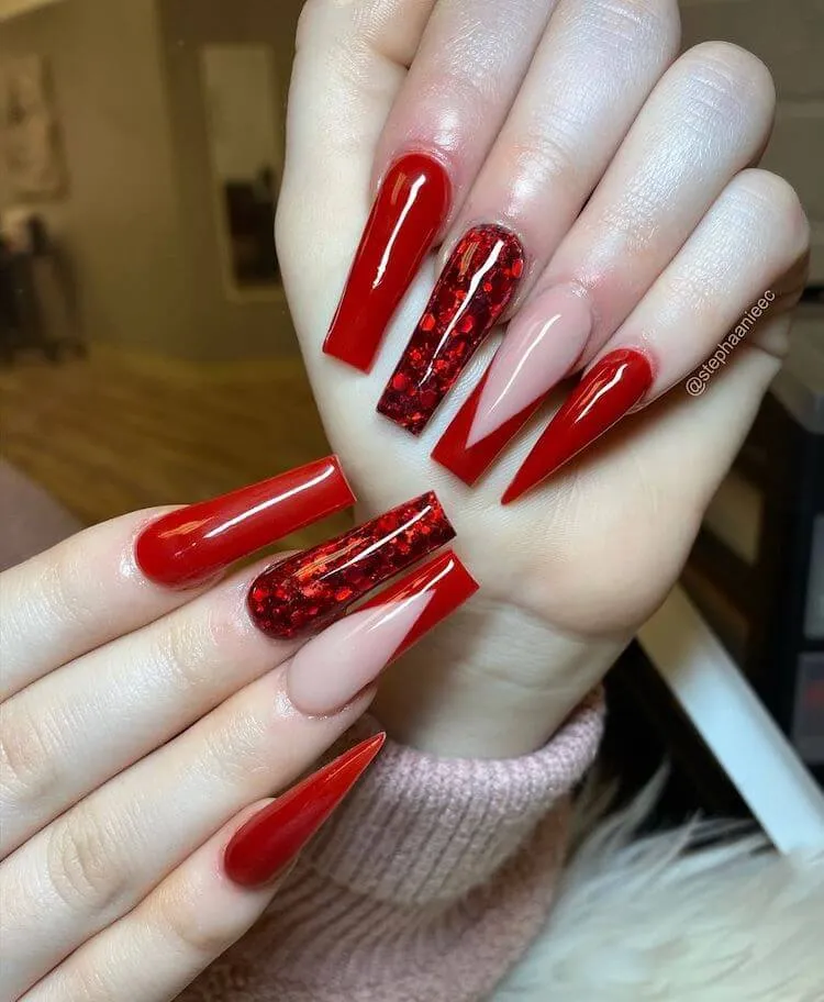 красиві червоні нігті